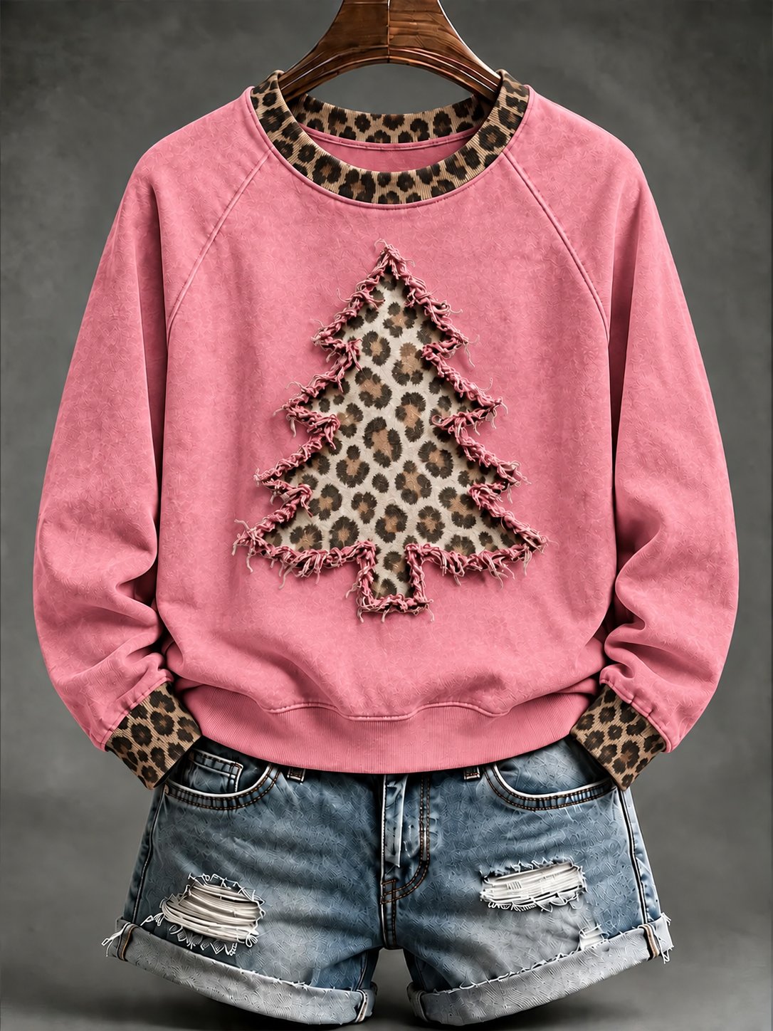 Women's Christmas Comfortable Raglan Sleeve Crew Neck Sweatshirt