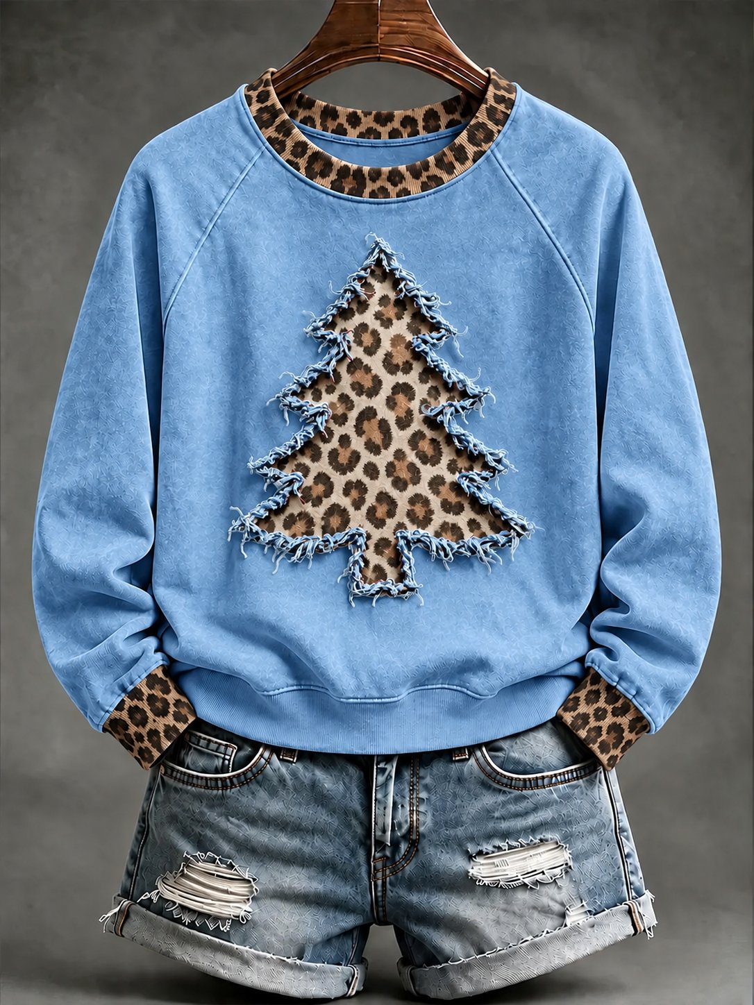 Women's Christmas Comfortable Raglan Sleeve Crew Neck Sweatshirt